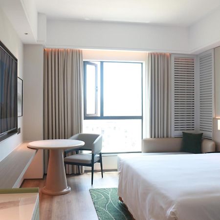 S&N Zhejiang Linhai International Hotel Exterior foto