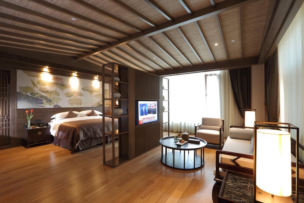 S&N Zhejiang Linhai International Hotel Quarto foto