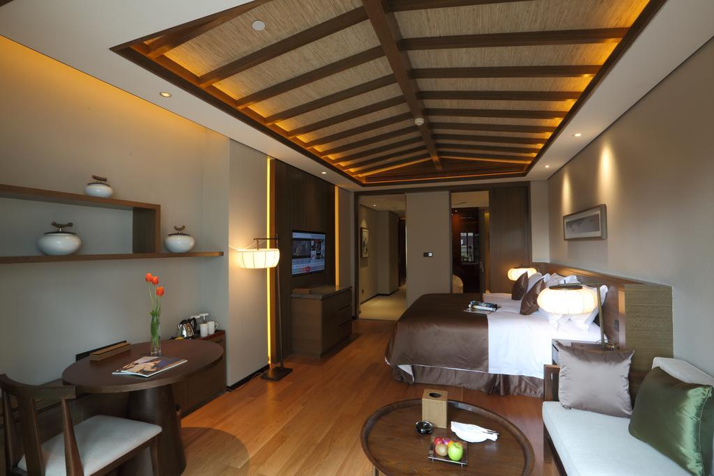 S&N Zhejiang Linhai International Hotel Quarto foto