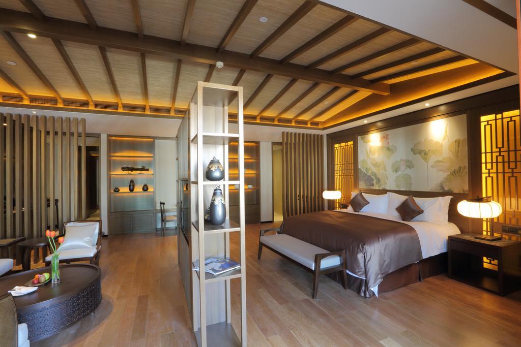 S&N Zhejiang Linhai International Hotel Quarto foto