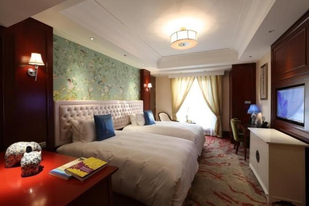S&N Zhejiang Linhai International Hotel Exterior foto