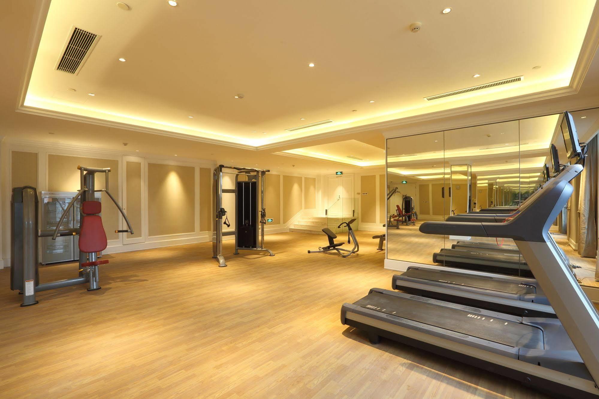 S&N Zhejiang Linhai International Hotel Exterior foto