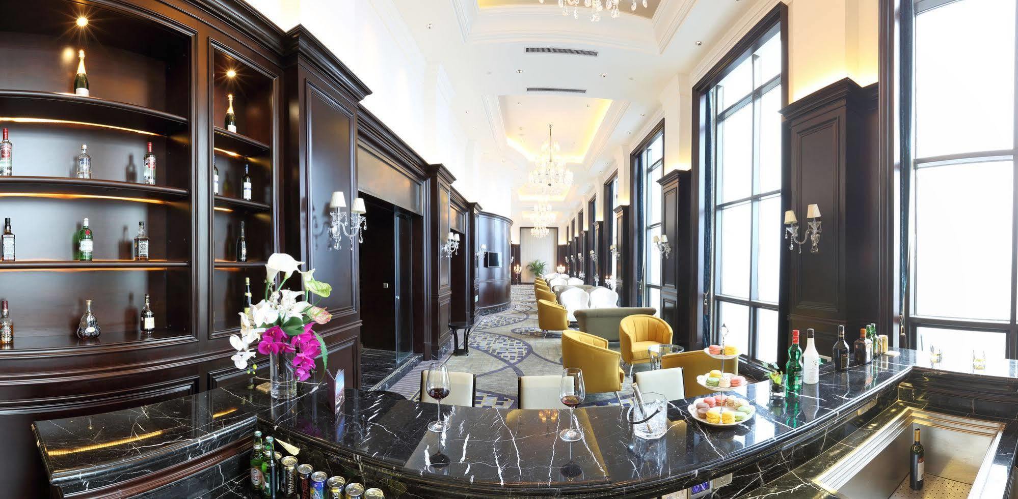 S&N Zhejiang Linhai International Hotel Exterior foto